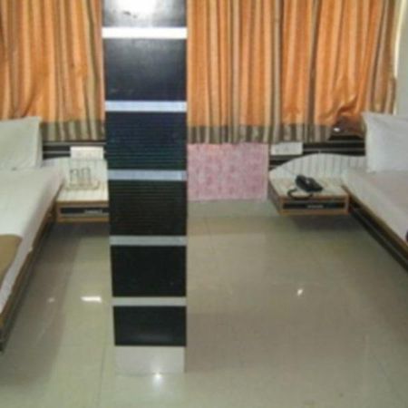 Angan Residency Otel Amhedabad Dış mekan fotoğraf